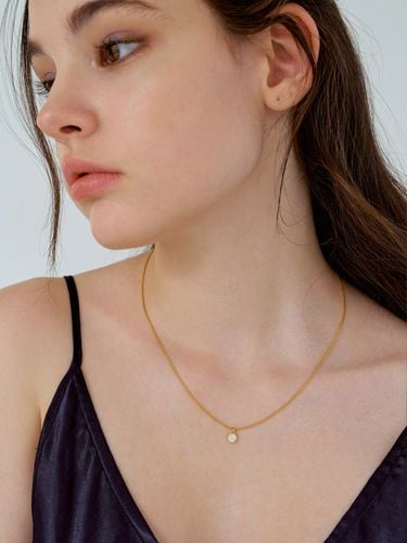 Gold white cubic circle necklace - KINDABABY - Modalova