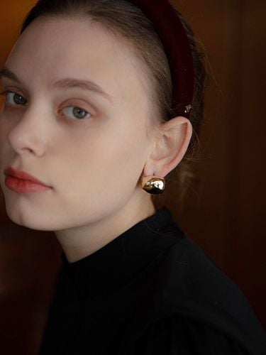 Bold Square Half Hoop Earrings 017E - Jean Paul Clarisse - Modalova