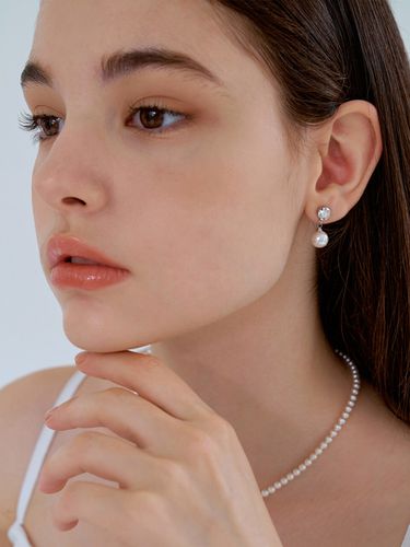 Cubic swa pearl earring - KINDABABY - Modalova