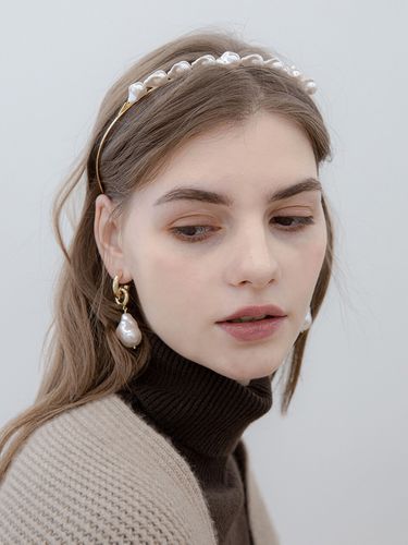 Middle Baroque Pearl Hairband - Jean Paul Clarisse - Modalova