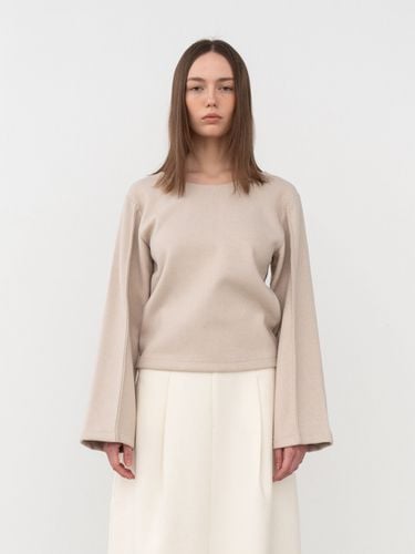 Wool Rolled Sleeves Top (Creme) - FINNLEE - Modalova