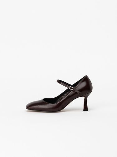 Cordia Strap Pumps - Textured Wine - CHAUSSURE LAPIN - Modalova