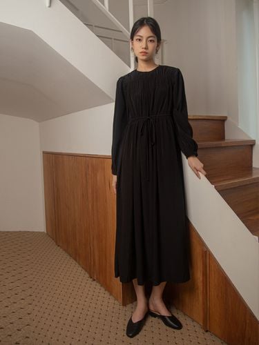 Shirring Romantic Long Dress_Black - GANISONG - Modalova