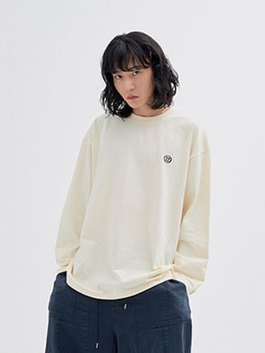 Boring Day Wappen Long Sleeve T-Shirt T55_Yellow Cream - DIAMOND LAYLA - Modalova