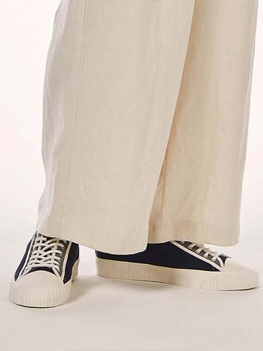 Lightness Sneakers _ Navy - FFEFF STUDIO - Modalova