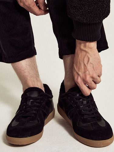 Trail Winter Sneakers _ Black - FFEFF STUDIO - Modalova