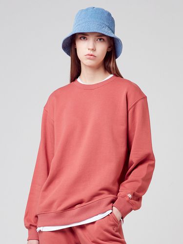 All Day Basic Sweatshirt Red Bean - AKIII CLASSIC - Modalova