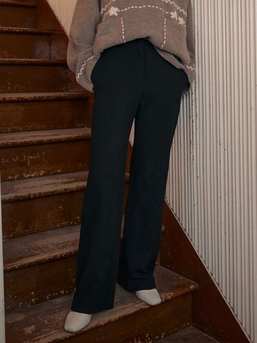 Day-Wool] Semi-Wide Winter Trousers - FRONTROW - Modalova