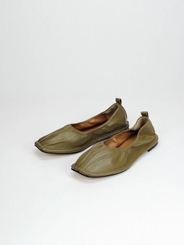 Elle Flats - Khaki - SCOMBER - Modalova