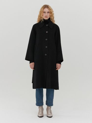 AECO1F001BK) [Premium] Cashmere Blend Handmade Coat () - a.t.corner - Modalova