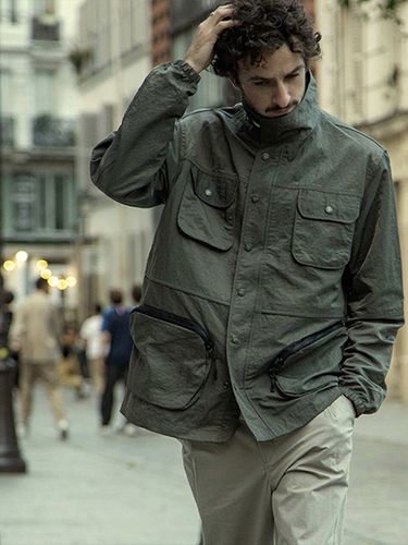 D Pocket Safari Jacket _ - FFEFF STUDIO - Modalova