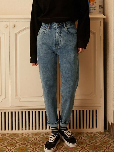 Ripped 7301 Exid Tapered Fit Crop Denim Pants - MAGOODGAN - Modalova