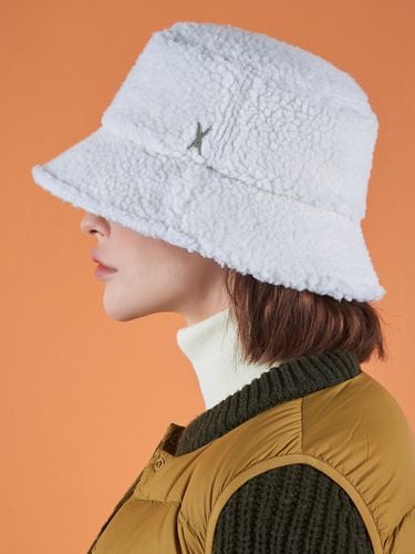 Stud Logo Fleece Bucket Hat_White - VARZAR - Modalova