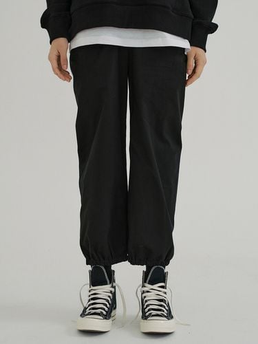 KACK Ankle Banding Pant (Black) - REORG - Modalova