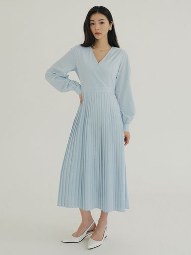 KACK Wrap Pleated Dress (Sky Blue) - REORG - Modalova