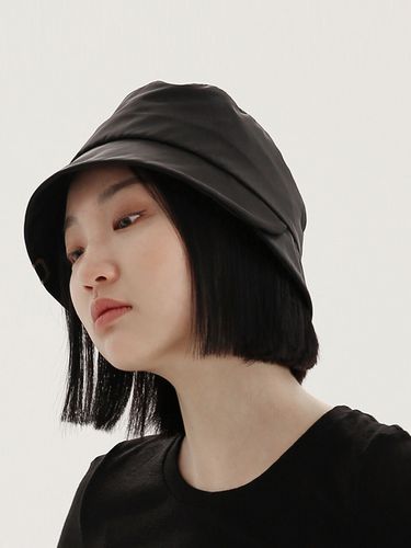 Tulip Bucket Hat_Black - UNDERCONTROL STUDIO - Modalova