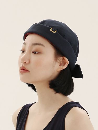 Half Moon Hat_Navy - UNDERCONTROL STUDIO - Modalova