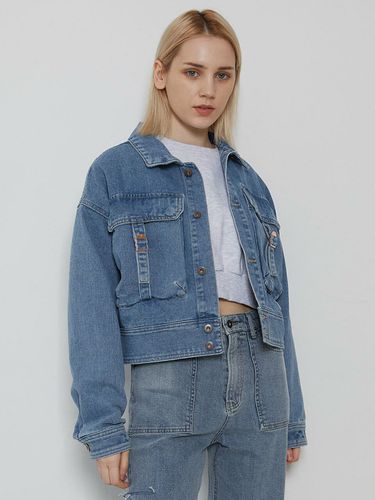 W Trucker 5161 3D Pocket Cropped Denim Jacket () - MAGOODGAN - Modalova