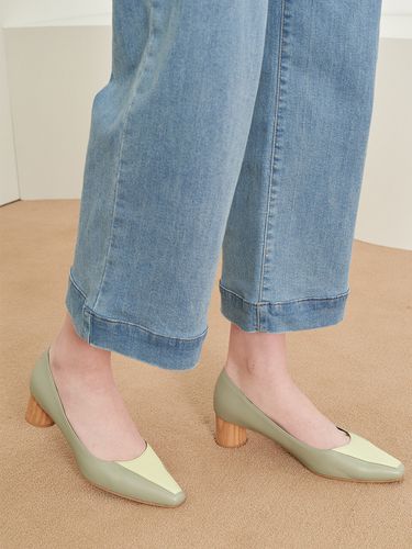 Cutting Pumps_Mint - KERRIJADE - Modalova