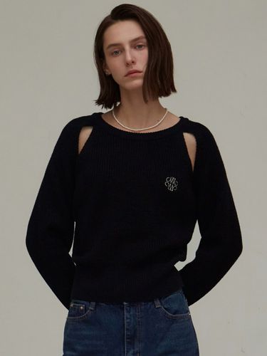 Ribbed Cut Out Knit Top (Black) - NICK&NICOLE - Modalova