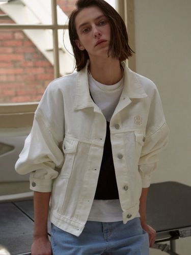 Washed Denim Jacket (White) - NICK&NICOLE - Modalova