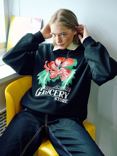 Poppy Grocery Sweatshirt (Black) - mimicAWE - Modalova