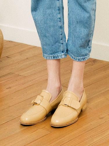 Buckle Loafer_Butter - NONETHELESS - Modalova