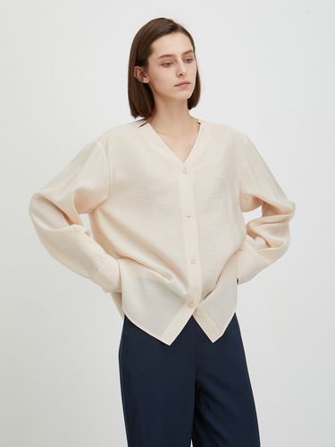 Oka Oversized Shirt (Light Beige) - OSTKAKA - Modalova