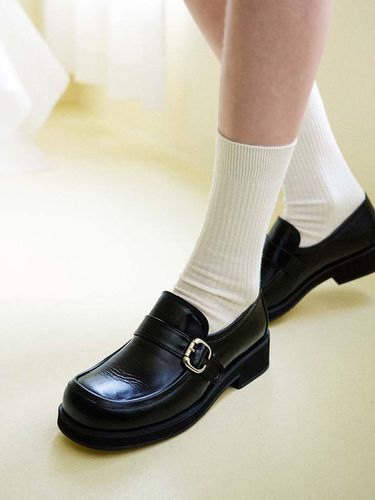 Round Buckle Loafer_Black - IN THE STAR - Modalova