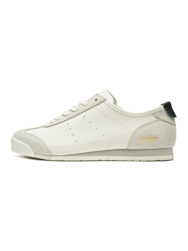 Frankie Sneakers (Light Beige Gray) - AKIII CLASSIC - Modalova