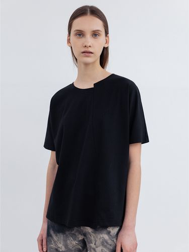 Logo Embroidery Unbalanced Cut Top () - RE RHEE - Modalova