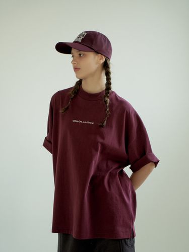 OOT Basic T Shirt Burgundy - OUT OF TRUNK - Modalova