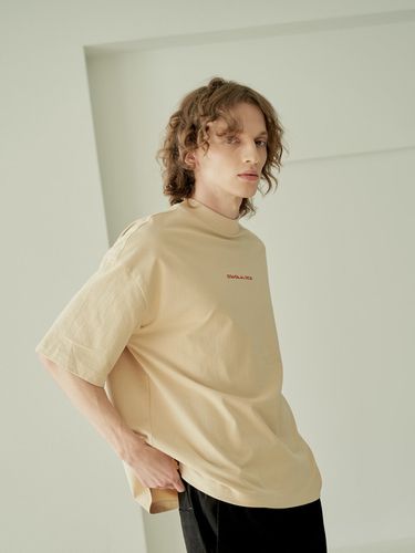 OOT Basic T Shirt Beige - OUT OF TRUNK - Modalova