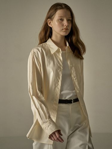 Oversized Signature Shirt Blouse - FACADE PATTERN - Modalova