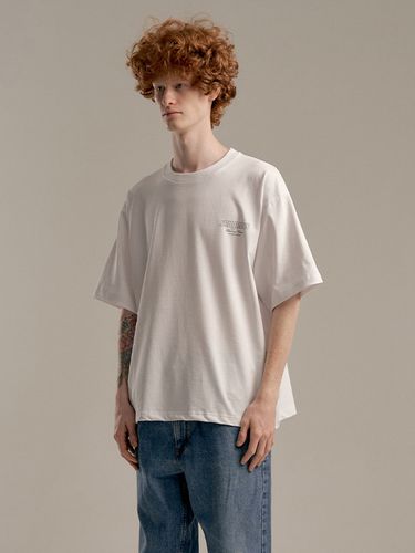 Essential Chain T-Shirt _ White - PaperBoy - Modalova