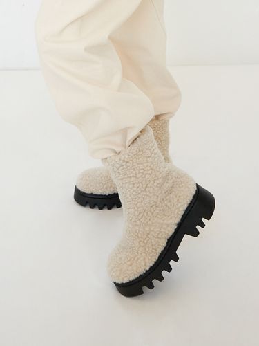 Lucas Shearling Boots - blanc sur blanc - Modalova