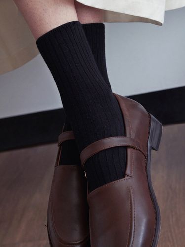 Daily Corduroy Socks (Black) - LOEIL - Modalova