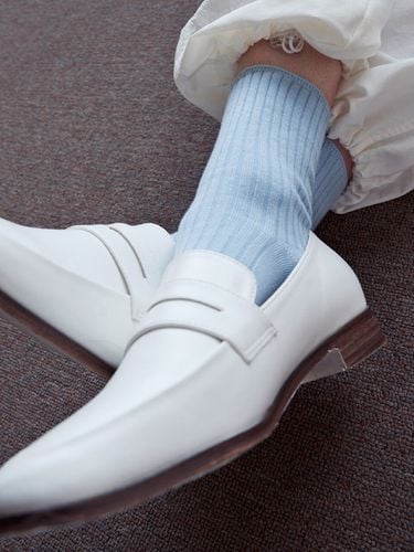 Daily Corduroy Socks (Light Blue) - LOEIL - Modalova