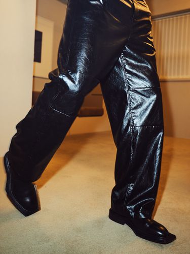 Vegan Leather Work Pants Black - MISTERCHILD - Modalova