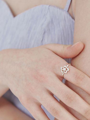 Flower Pearl Ring - FLOWOOM - Modalova