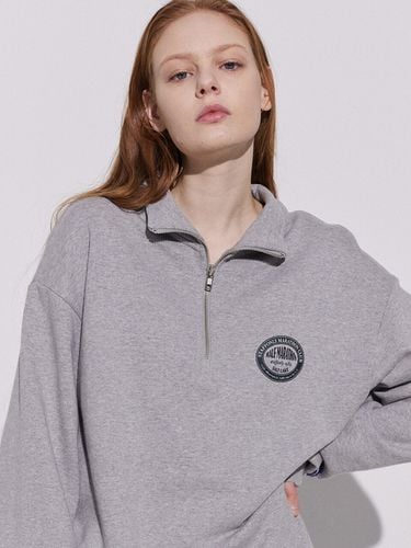 Circle Logo Half Zip-Up Sweatshirt - STAFFONLY - Modalova