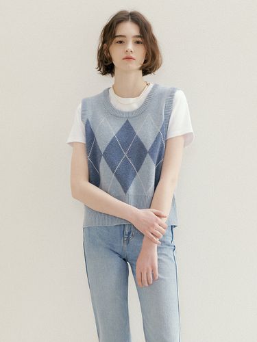 Lambswool Argyle Knit Vest (Sky Blue) - MORE THAN LIKE - Modalova