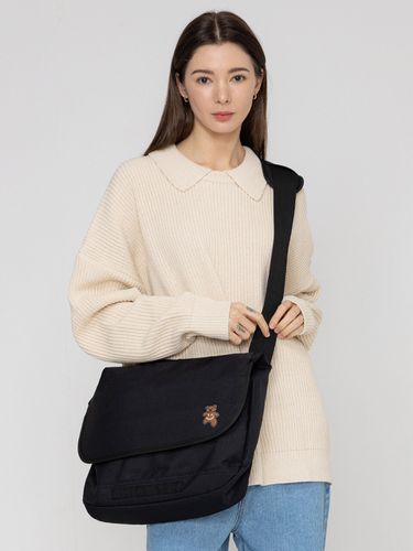 Bear Embroidery Crossbody Messenger Bag - GRAVER - Modalova