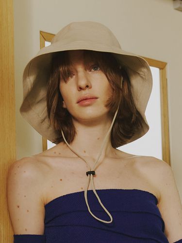 Wide Bucket Hat_2colors - poesiedame - Modalova