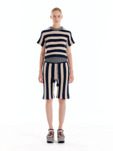 ULLAD Stripe Knit Shorts - Navy/Beige Stripe - EENK - Modalova