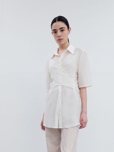 Wrap Waist Shirred Blouse White - RE RHEE - Modalova