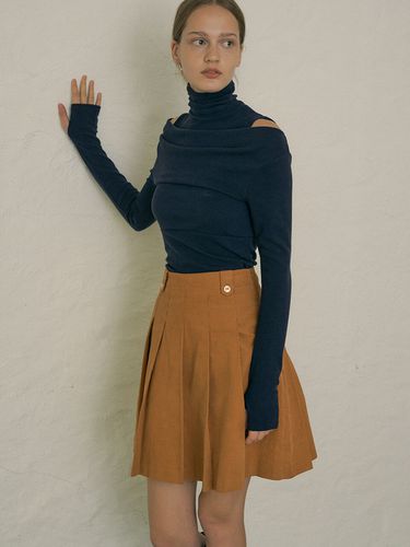 Comos Button Point Corduroy Pleated Skirt - ourcomos - Modalova