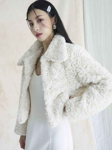 Emilie Fur Jacket_IV - AVANDRESS - Modalova