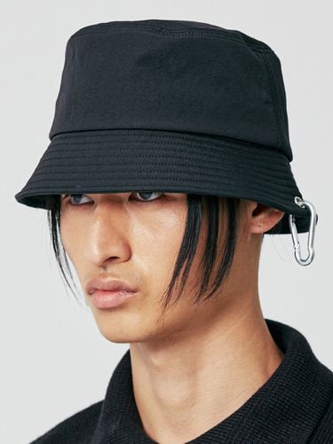 Snap Hook Nylon Eyelet Loop Bucket Hat - S SY - Modalova