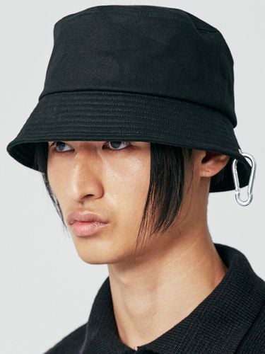 Snap Hook Cotton Eyelet Loop Bucket Hat - S SY - Modalova